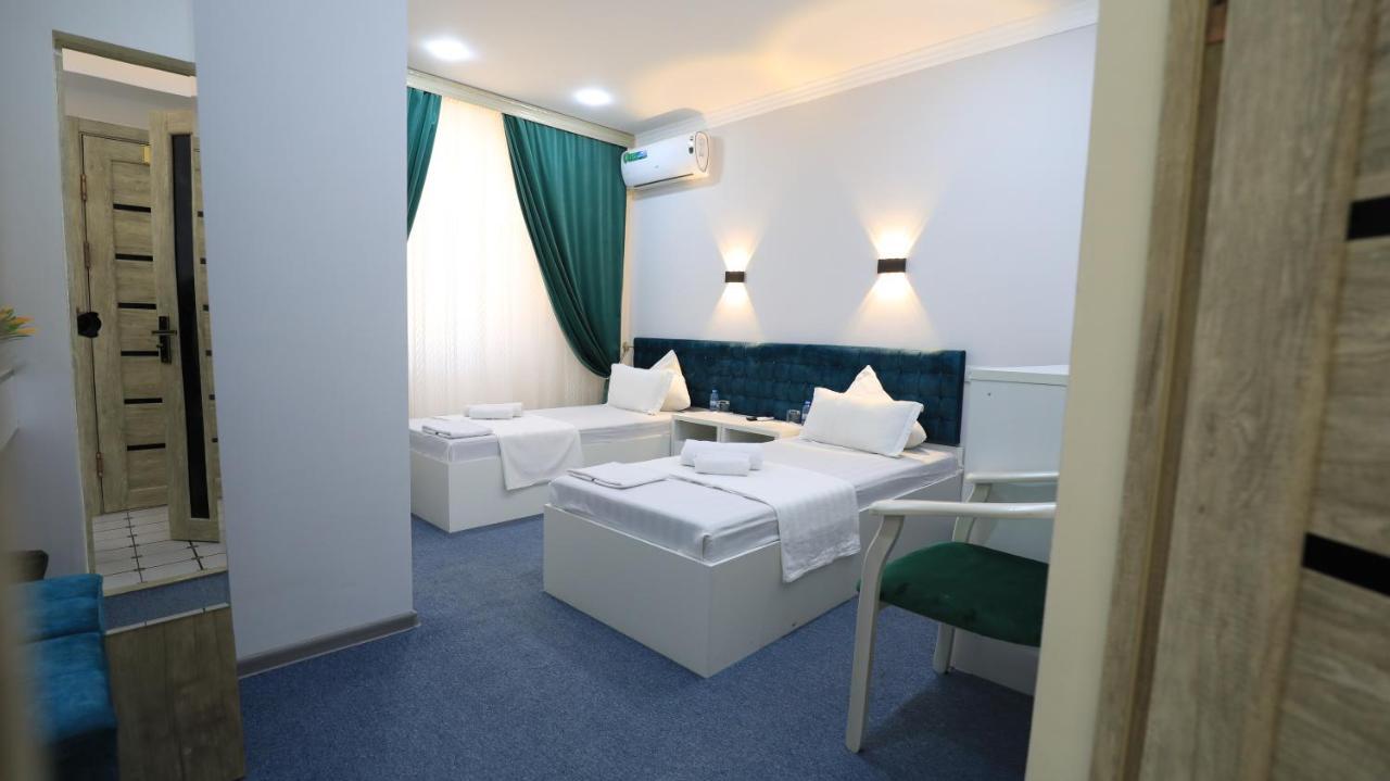 Sharq Hotel Ургенч Екстериор снимка